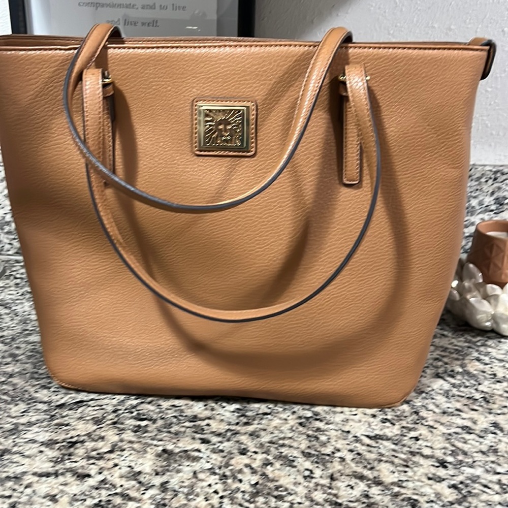Tan shoulder purse